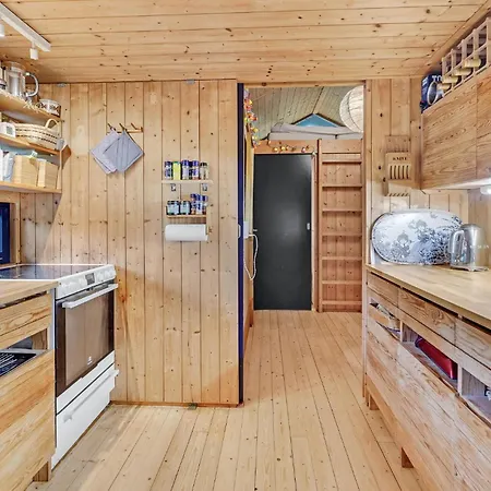 Nyaraló 3 Bedroom Beautiful In Idestrup