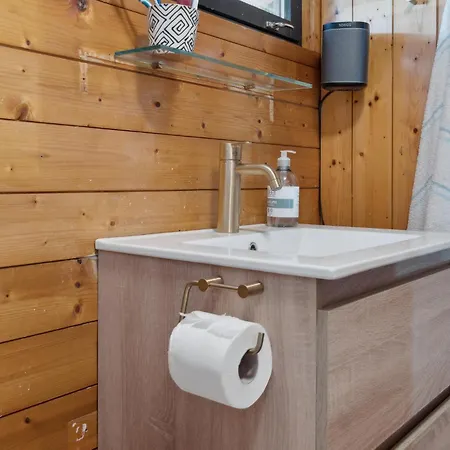 Nyaraló 3 Bedroom Beautiful In Idestrup *