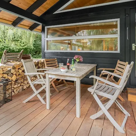 3 Bedroom Beautiful In Idestrup Casa vacanze