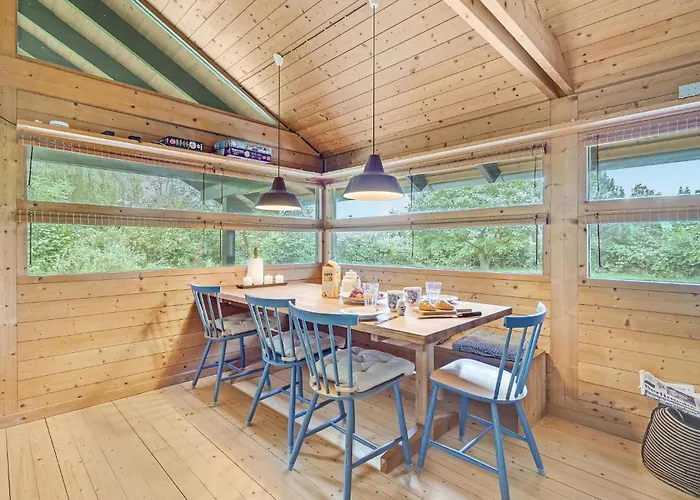 3 Bedroom Beautiful In Idestrup * Boto By