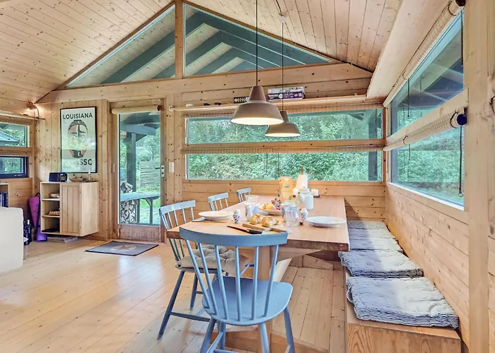 Holiday home 3 Bedroom Beautiful In Idestrup