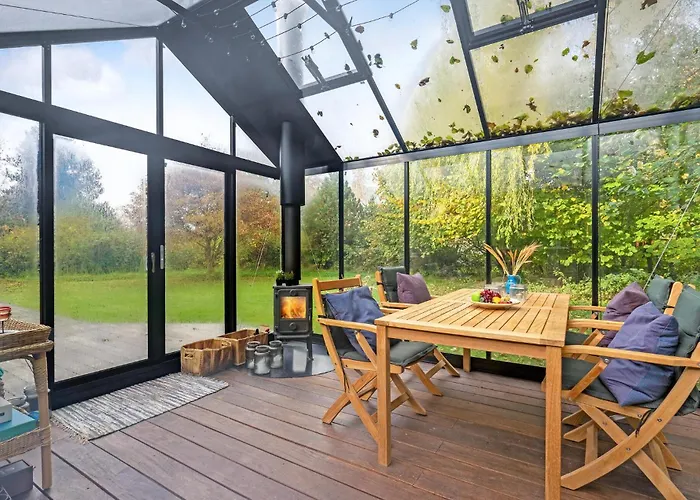 3 Bedroom Beautiful In Idestrup Prázdninový dům Bøtø By